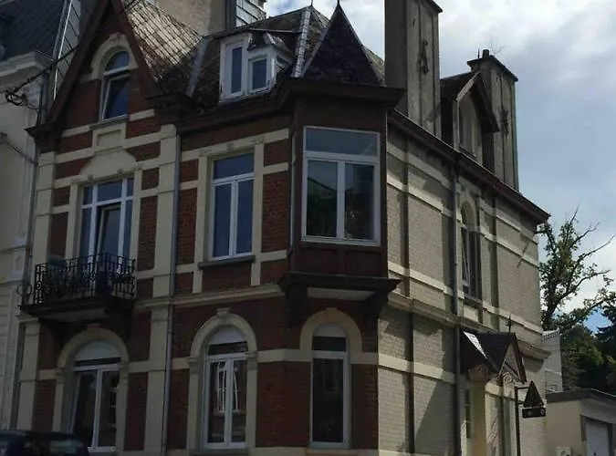 Chez Natha Apartment *